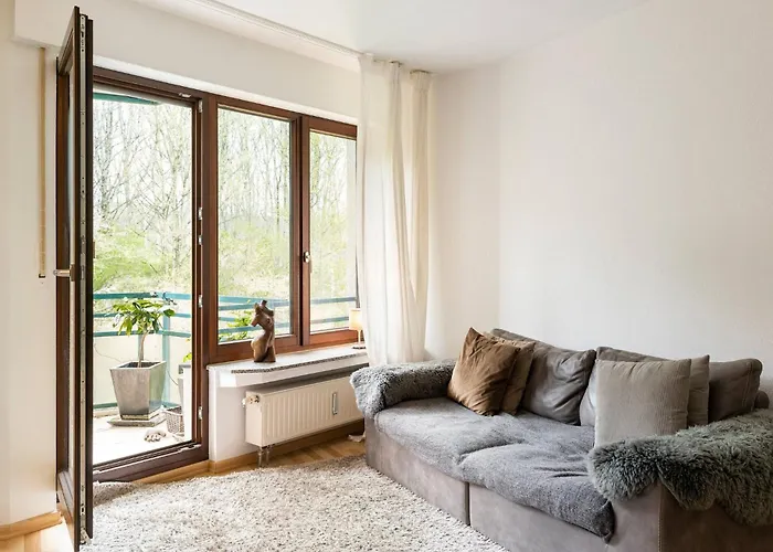 Elegant Studio Apartment In Dusseldorf Ludenberg